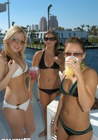 Взяли девочек на яхту и отымели 4 фотография