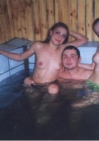 С голыми девчонками в бане 2 фото