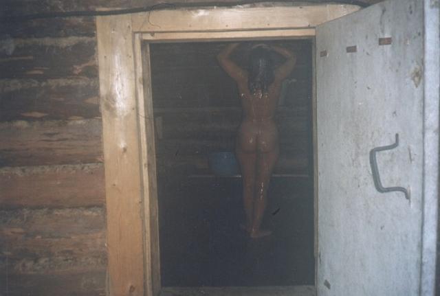 С голыми девчонками в бане 3 фотография