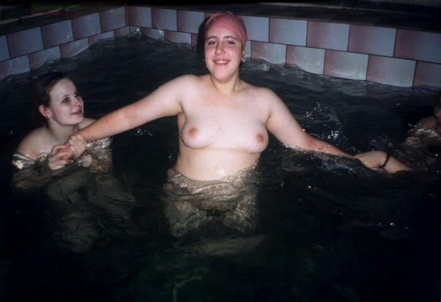 С голыми девчонками в бане 15 фотография