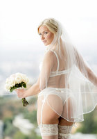 Невеста в эротическом белье и белой фоте 4 фото