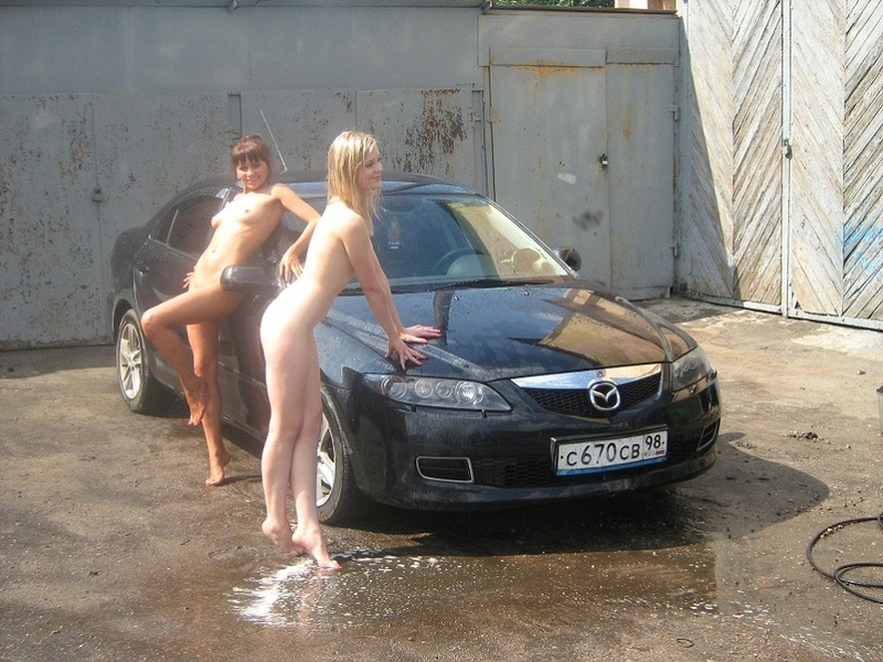 На автомойке три голые сучки моют мазду 7 фотография