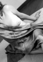 Черно-белая ретроспектива показывает всю красотку голых дам 1 фотография
