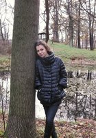 Голая Кристина гуляет в Питерском парке 15 фотография