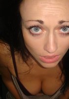 Вульгарная брюнетка Оксана с большими красивыми глазами 4 фото