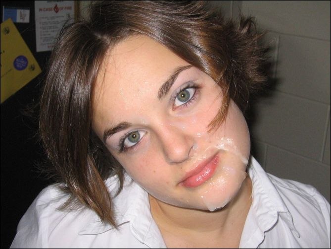 Сперма на лице красивых девушек после минета 26 фотография