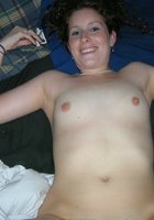 Парень занимается оральным сексом с девкой в спальне 17 фото
