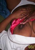 Негритянка сосет фаллос негра в надежде на сперму 13 фотография