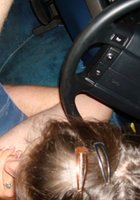 Девятнадцатилетняя няшка не против заняться сексом в автомобиле 15 фото