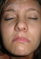 Любительница спермы кайфует когда ей кончают в рот 7 фото