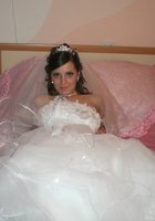 Невеста разделась сразу же после свадьбы 1 фото