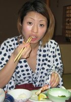 Японка в сауне хвастается волосатой писей 3 фото