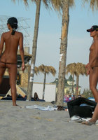 Обнаженные девки отдыхают на пляжах Казантипа 13 фото