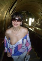 Мамаша оголила сиську в метро 11 фотография