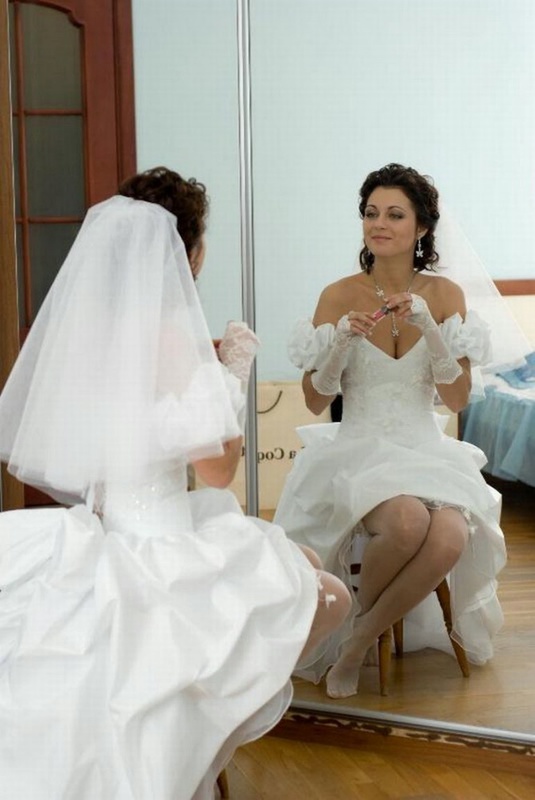 Голая невеста показывает себя в ванной турецкого отеля 7 фотография