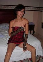 Сексуальная Лиза стянула с худого тела роскошное платье 6 фотография