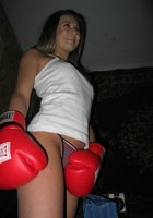 Сексапильная боксерша надела перчатки и уговорила сожителя на секс 5 фотография