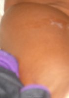 Негритянка получила сперму на большие сиськи 31 фото
