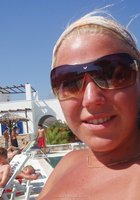 Похотливая блондинка шалит на отдыхе в Турции 19 фото