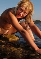 Голая Марина стала нудисткой чтобы без купальника сидеть под солнцем 21 фотография