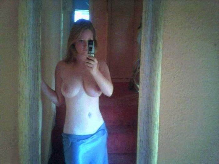 Сексуальные девушки хвастаются голыми прелестями 9 фотография