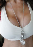 McKenzie Lee демонстрирует грудь и киску 4 фото