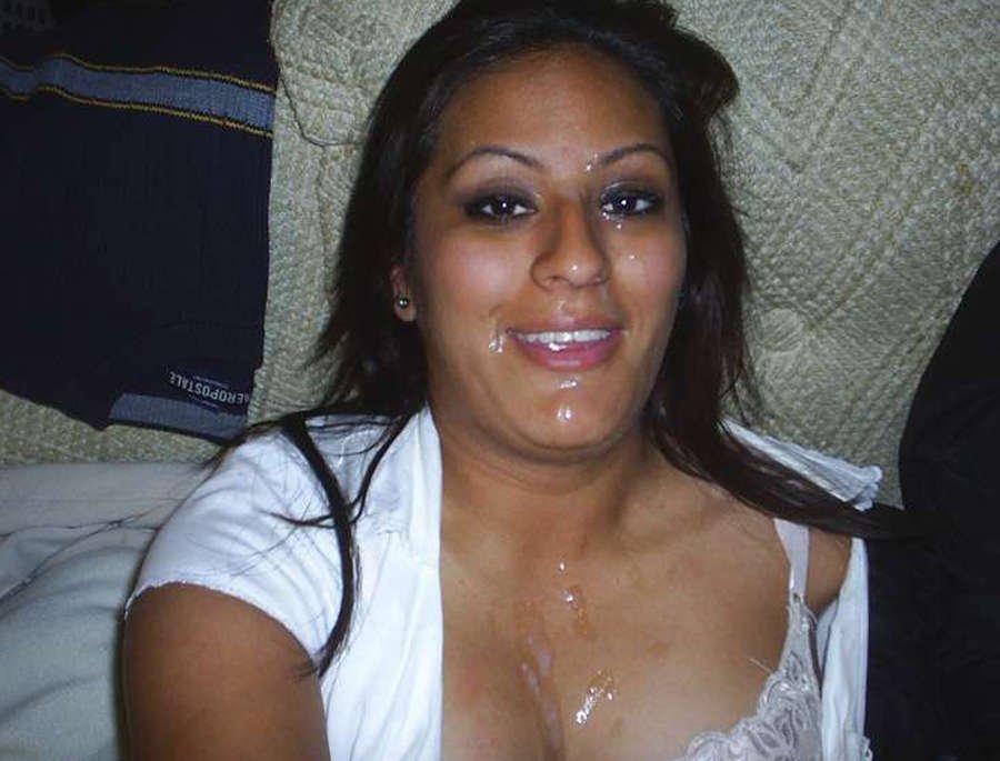 Сперма растекается по коже на женском лице 7 фотография