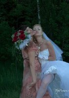 Пошлые невесты развратничают перед свадьбой 16 фотография