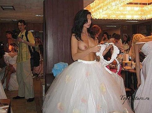 Пошлые невесты развратничают перед свадьбой 12 фотография
