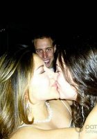 Бухзие лесбиянки целуются взасос 13 фотография