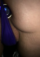Селфи спортивной милфы с крепкой попкой и интимным пирсингом 16 фотография