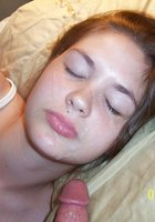 Молодая принцесса сосет стоячий хер во сне 11 фото