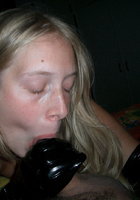 Девушка занимается сексом втроем в разных вариациях 8 фото