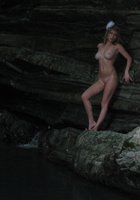 Summer Girlfriend ночью позирует на морском берегу в черном белье 9 фото