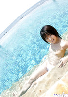18 летняя японка разделась догола после погружения в бассейн 11 фотография