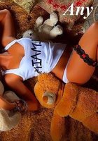 Подборка вызывающих снимков с сексуальной Аней Майами, не стесняющейся светить своим телом 12 фото